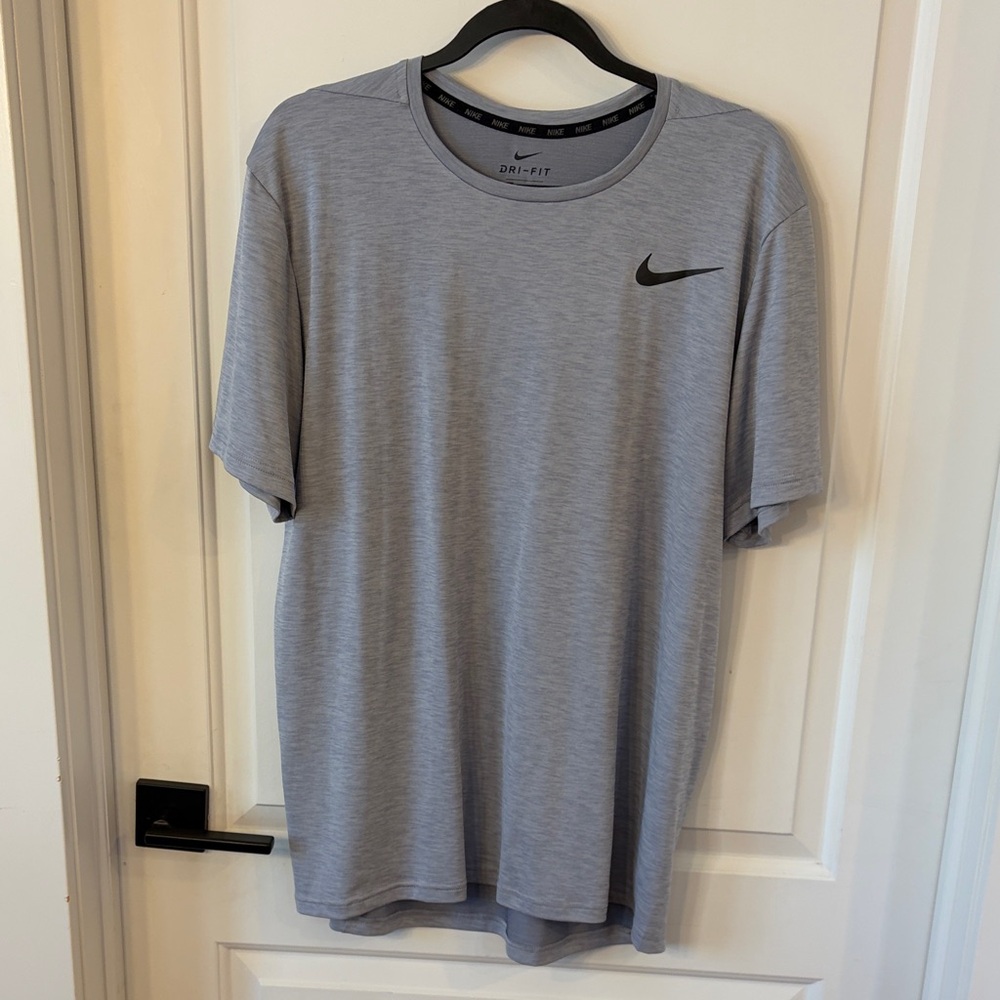 Nike Men's Light Gray Dri-FIT Tee